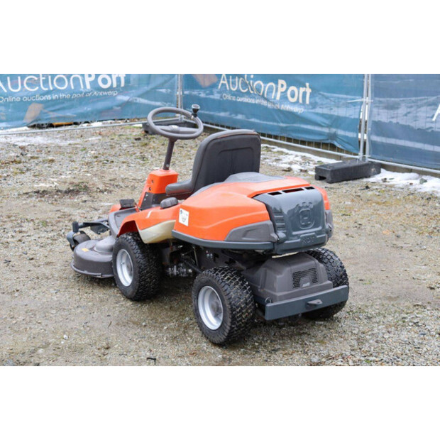 2018 Husqvarna R320 AWD-48892009