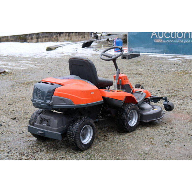 2018 Husqvarna R320 AWD-48892011