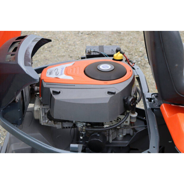 2018 Husqvarna R320 AWD-48892028