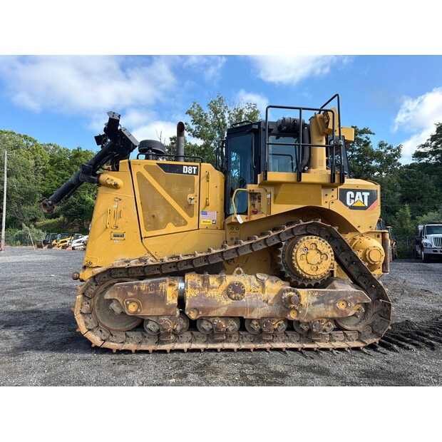2017 كاتربيلر D8T-48892405