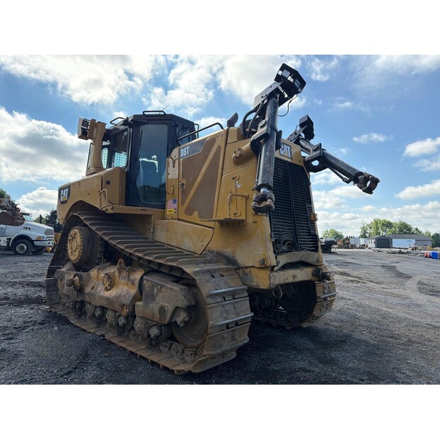 2017 كاتربيلر D8T-48892410
