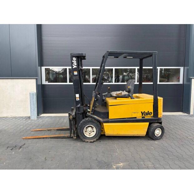 1999 Yale ERP30-48892600
