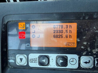 2015-toyota-8fbet16-1481155-48893103