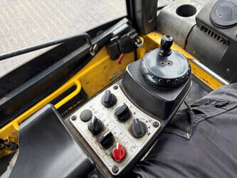 2017-bomag-bw-174-ap-4-48893122