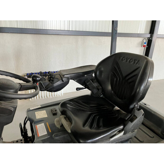 2017 Toyota 8FBE16T-48893174