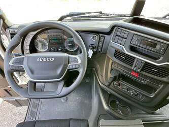 2023-iveco-s-way-1481206-48894047