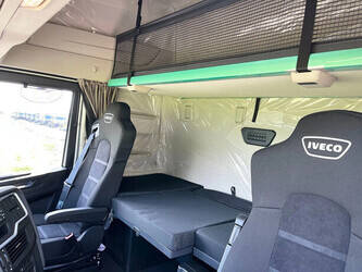 2023-iveco-s-way-1481206-48894051