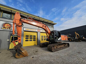 2013-hitachi-zx250lc-5b-1481210-48894103