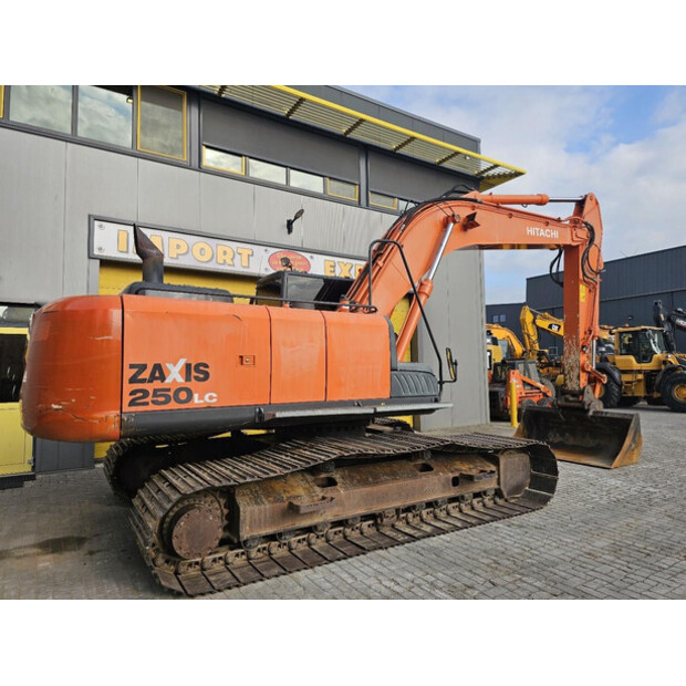 2013 Hitachi ZX250LC-5B-48894105