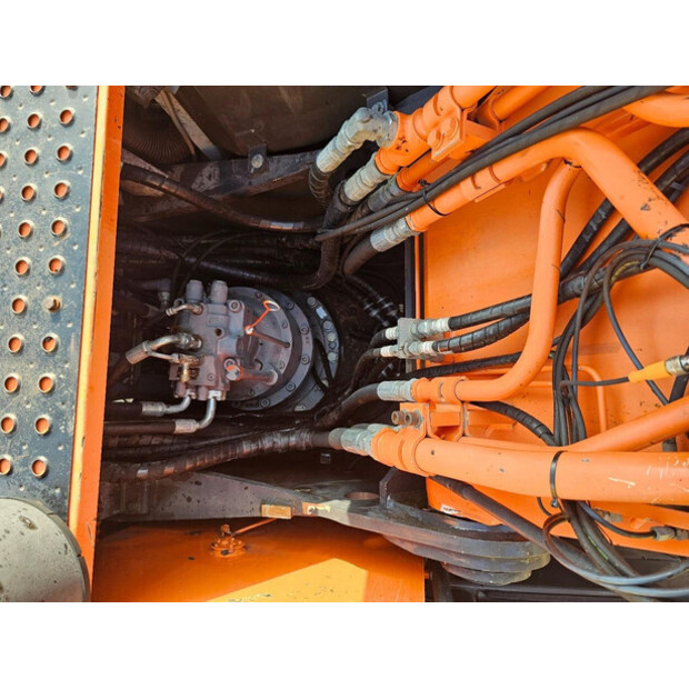 2013 Hitachi ZX250LC-5B-48894114