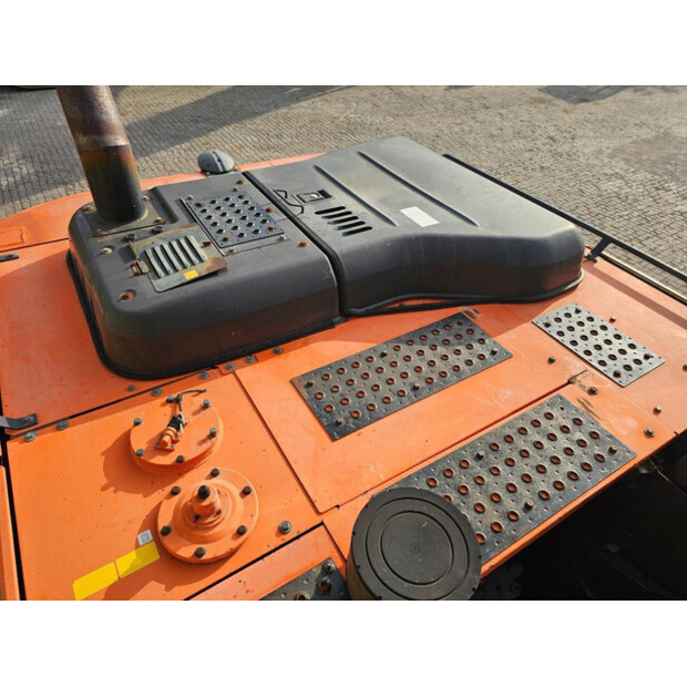 2013 Hitachi ZX250LC-5B-48894115