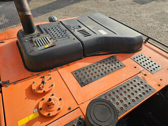 2013-hitachi-zx250lc-5b-1481210-48894115