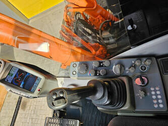 2013-hitachi-zx250lc-5b-1481210-48894122