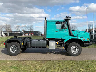 2021-mercedes-benz-zetros-2045-s-48894156