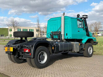 2021-mercedes-benz-zetros-2045-s-48894157