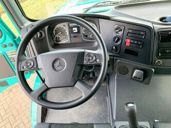 2021-mercedes-benz-zetros-2045-s-48894160