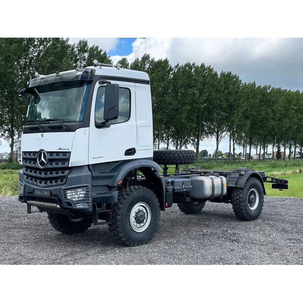 2019 Mercedes-Benz Arocs 2033-A-48894263
