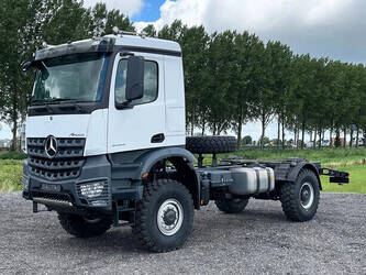 2019-mercedes-benz-arocs-2033-a-1481222-cover-image