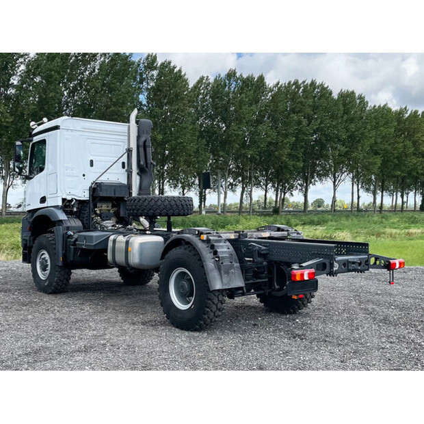 2019 Mercedes-Benz Arocs 2033-A-48894265
