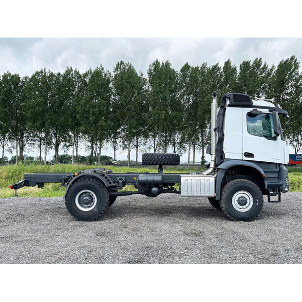 2019 Mercedes-Benz Arocs 2033-A-48894267