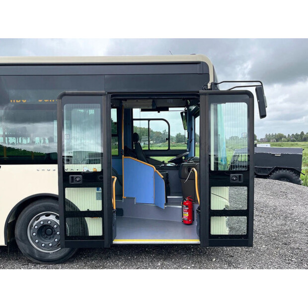 2022 Iveco CROSSWAY LE-48894316