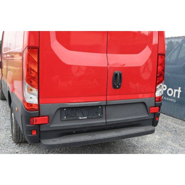 2020 Iveco DAILY 35-160-48894952