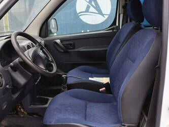 2007-peugeot-partner-1481249-48895003