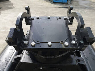 2020-caterpillar-595-1393-1481270-48895580