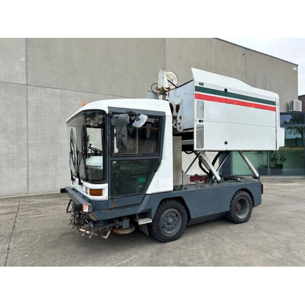 1998 RAVO 5002-48895879