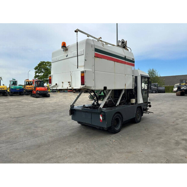 1998 RAVO 5002-48895882