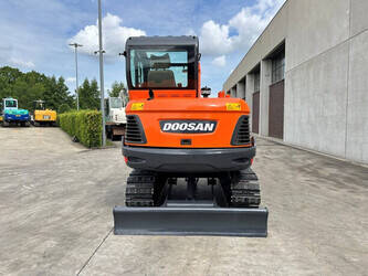 2017-doosan-dx55-9c-1481286-48896043