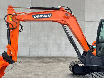 2017-doosan-dx55-9c-1481286-48896051