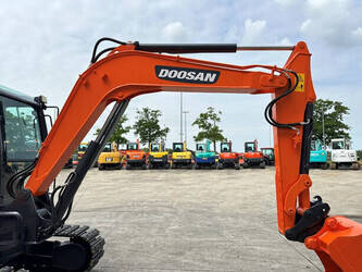 2017-doosan-dx55-9c-1481286-48896052