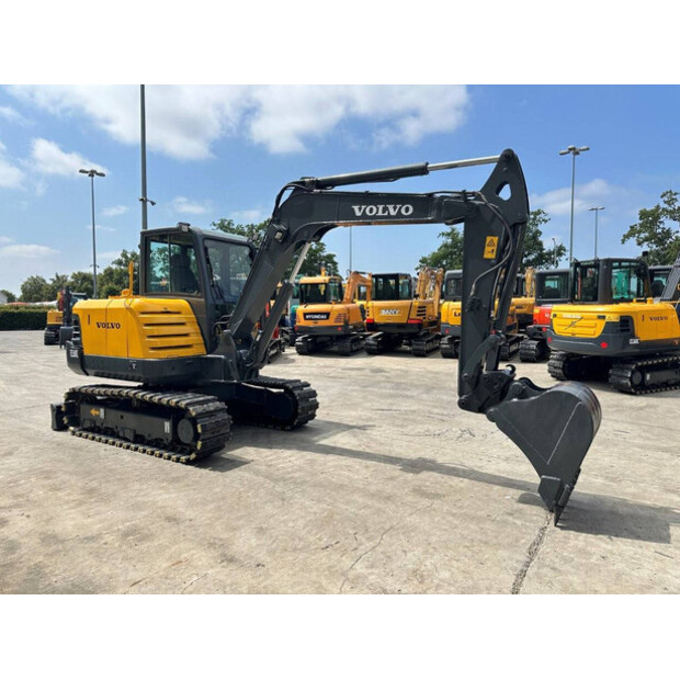 2014 فولفو EC60C-48896166