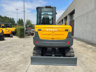 2014-volvo-ec60c-1481290-48896168