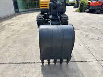 2014-volvo-ec60c-1481290-48896172