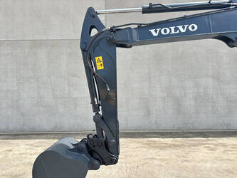 2014-volvo-ec60c-1481290-48896174