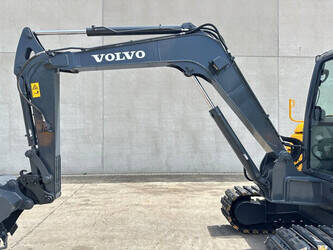 2014-volvo-ec60c-1481290-48896176