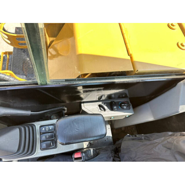 2018 Caterpillar 305.5E2-48896293