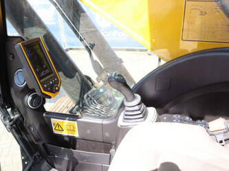 2015-jcb-js200lc-t4i-1481295-48896364
