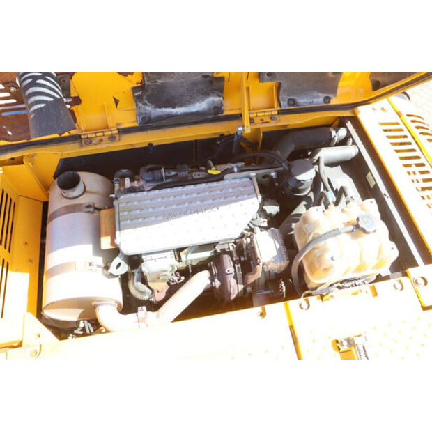2015 جيه سي بي JS200LC-T4i-48896374