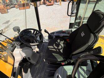 2021-caterpillar-910-48900352