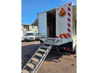 2011-iveco-150e25-48901853