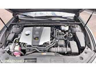 2021-lexus-es300h-48901925