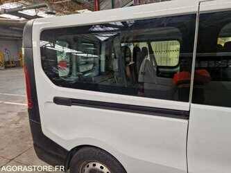 2018-renault-traffic-1481584-48902083