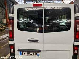 2018-renault-traffic-1481584-48902086