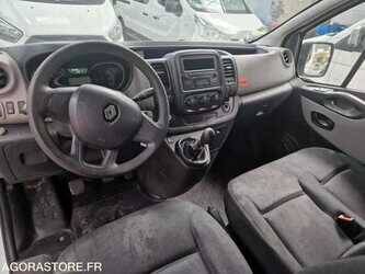 2018-renault-traffic-1481584-48902097