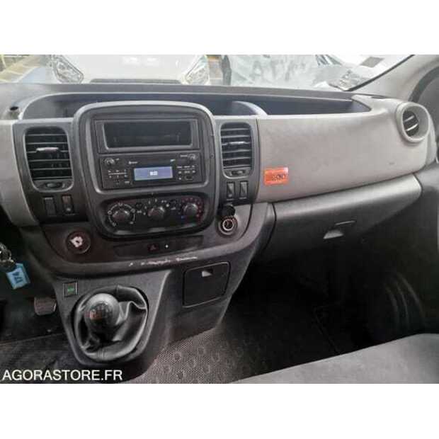 2018 Renault Traffic-48902102