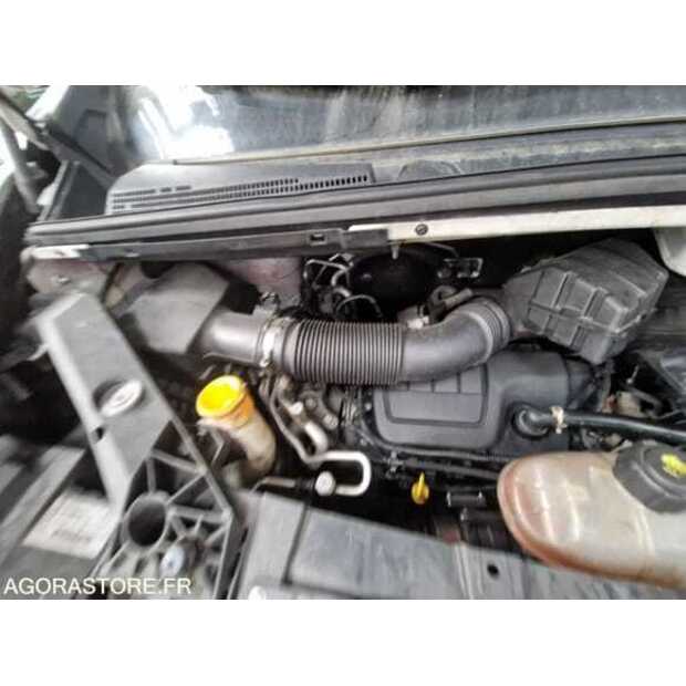 2018 Renault Traffic-48902104