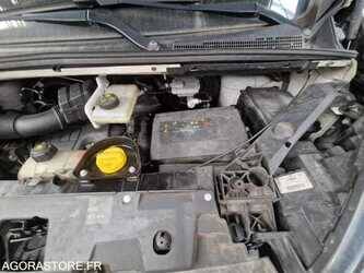 2018-renault-traffic-1481584-48902105